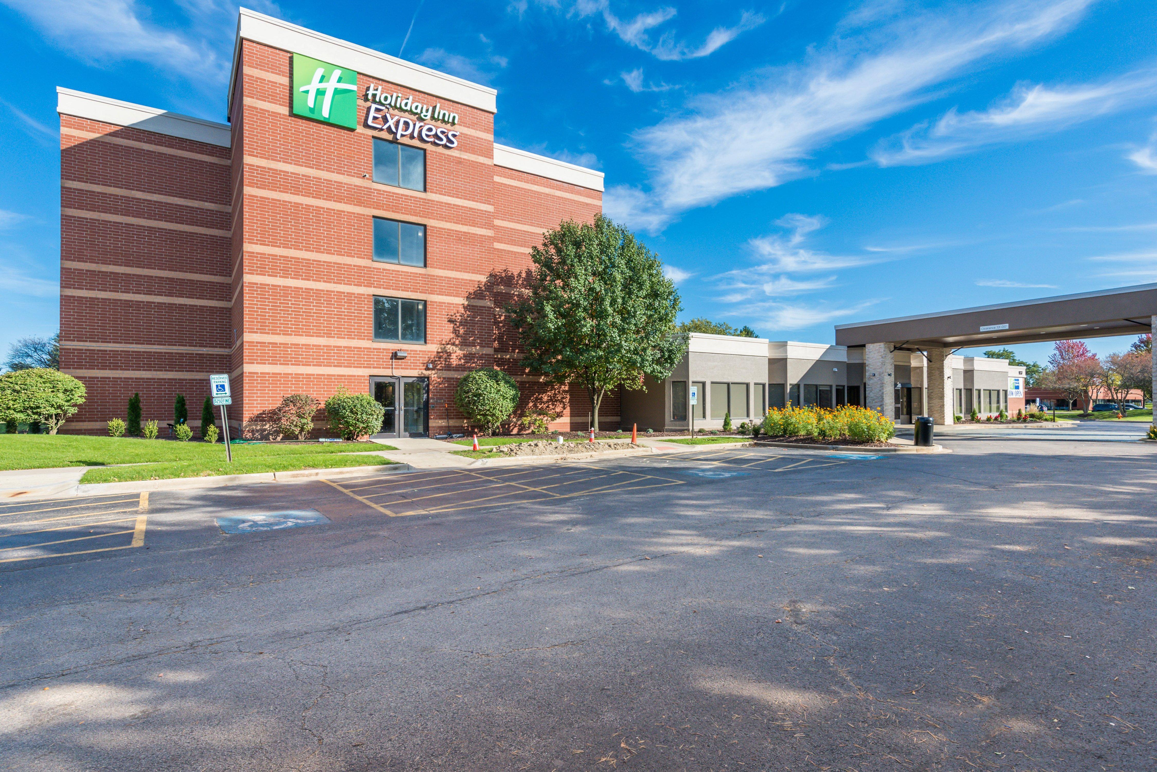 Holiday Inn Express Naperville By Ihg Dış mekan fotoğraf