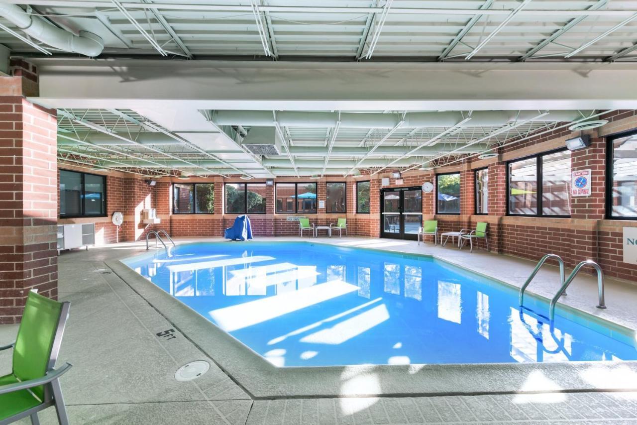 Holiday Inn Express Naperville By Ihg Dış mekan fotoğraf