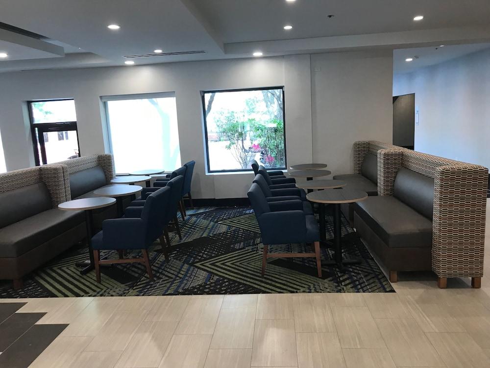 Holiday Inn Express Naperville By Ihg Dış mekan fotoğraf
