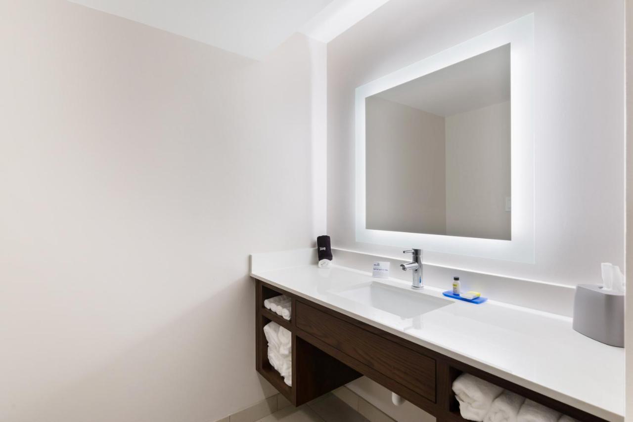 Holiday Inn Express Naperville By Ihg Dış mekan fotoğraf